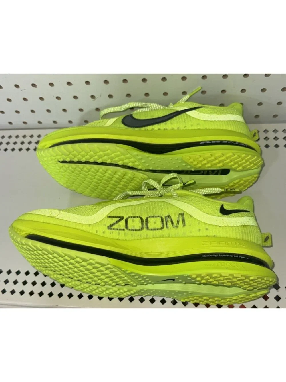 Nike Air Zoom Pegasus Premium Mens Athletic Running Shoes Size 8 Volt HQ2592-700